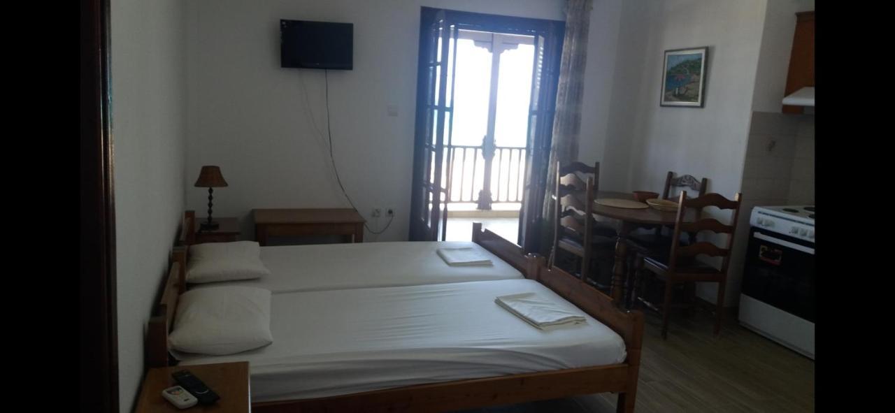 House Kosmas On The Beach سارتي المظهر الخارجي الصورة