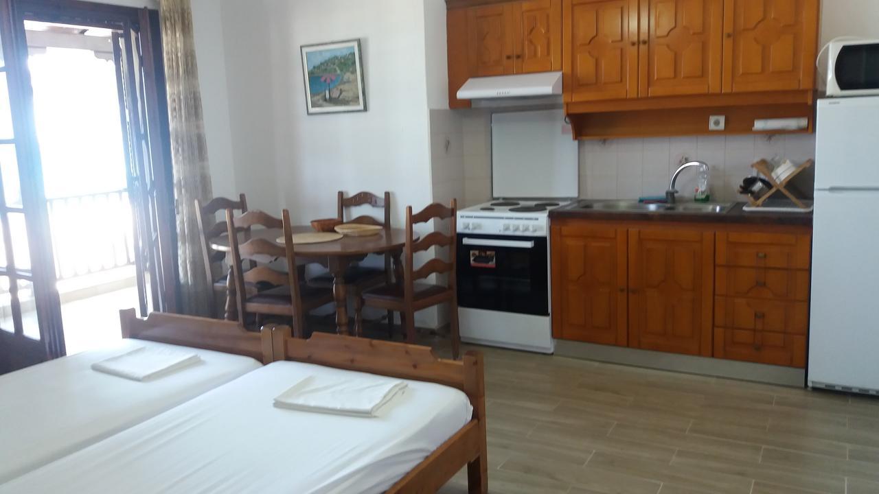 House Kosmas On The Beach سارتي المظهر الخارجي الصورة