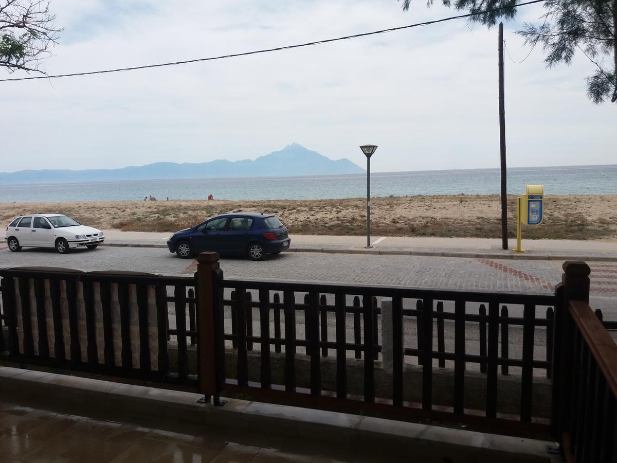 House Kosmas On The Beach سارتي المظهر الخارجي الصورة