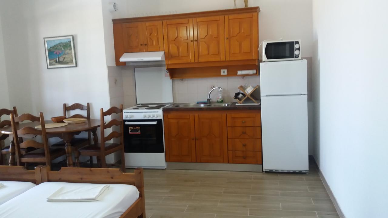 House Kosmas On The Beach سارتي المظهر الخارجي الصورة